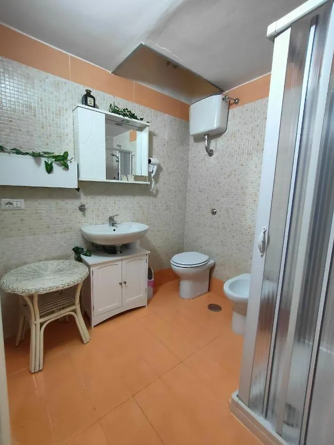 Madda'S Apartament Naples Apartment