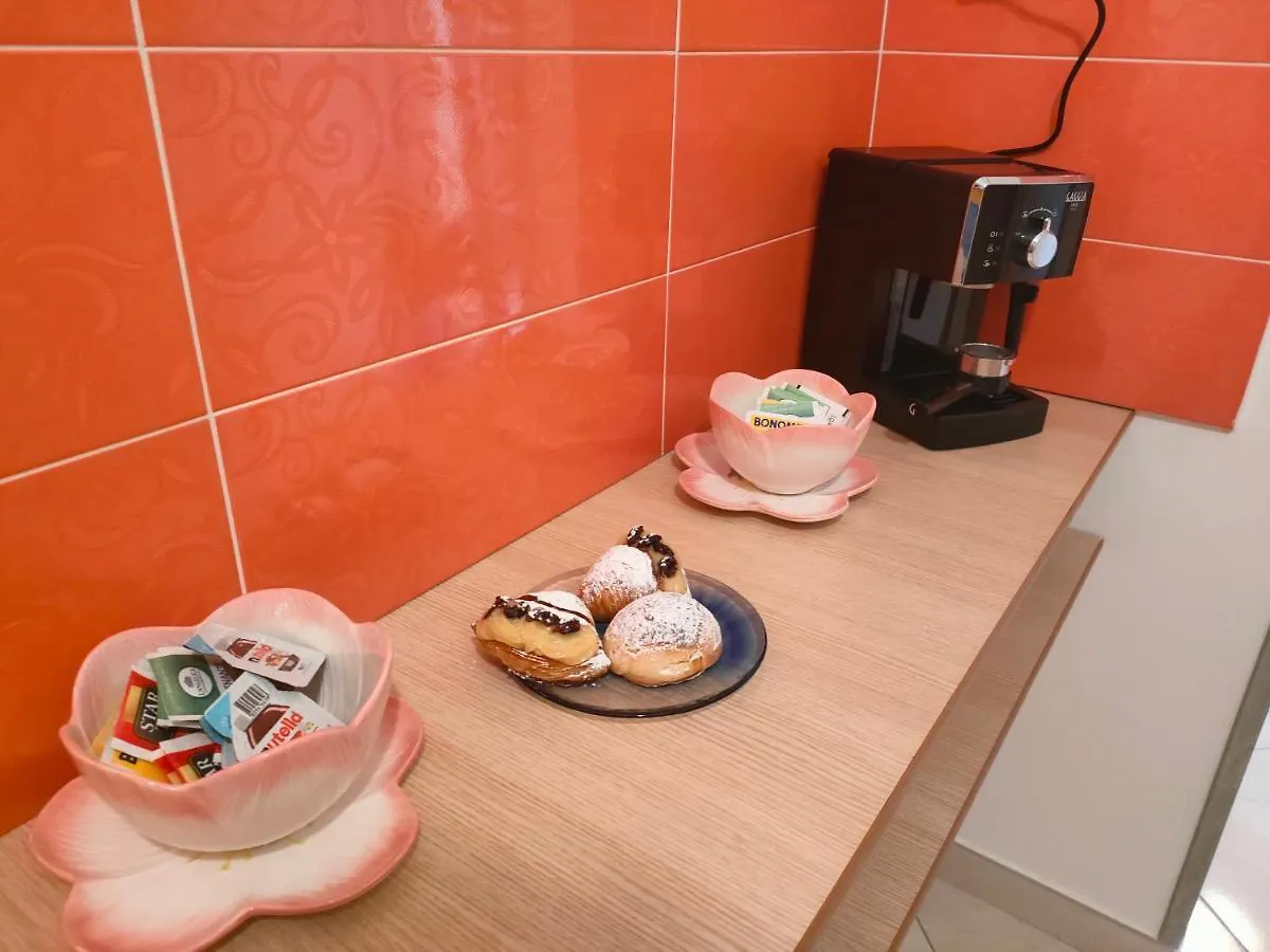 Madda'S Apartament Neapel 0*,